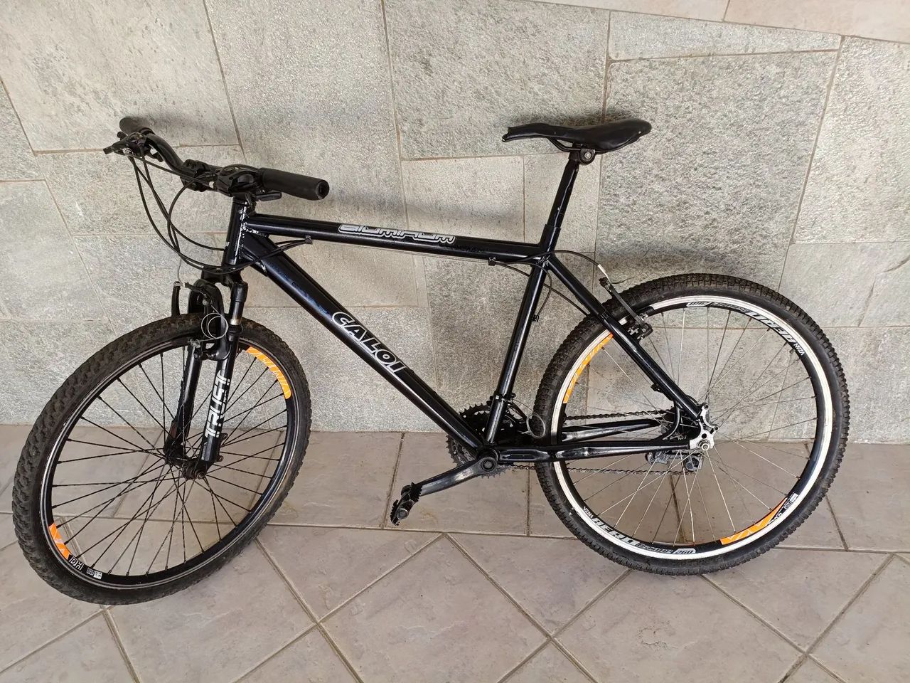 Bicicleta aro 26 em alumínio 