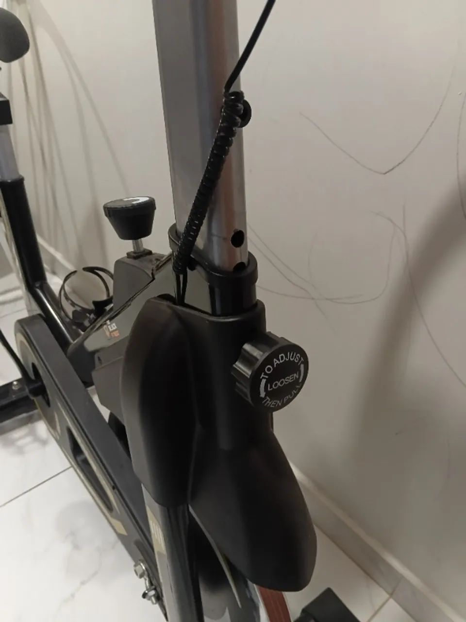 Bicicleta Ergométrica Spinning Para Cardio Preto E Amarelo - Foto 4