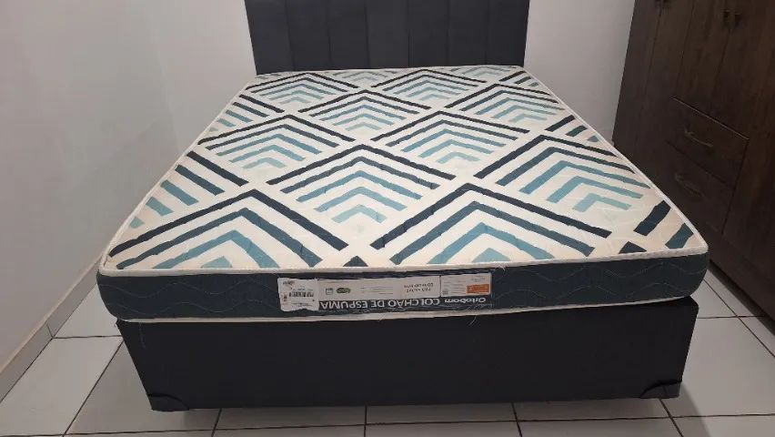 Cama casal R$600