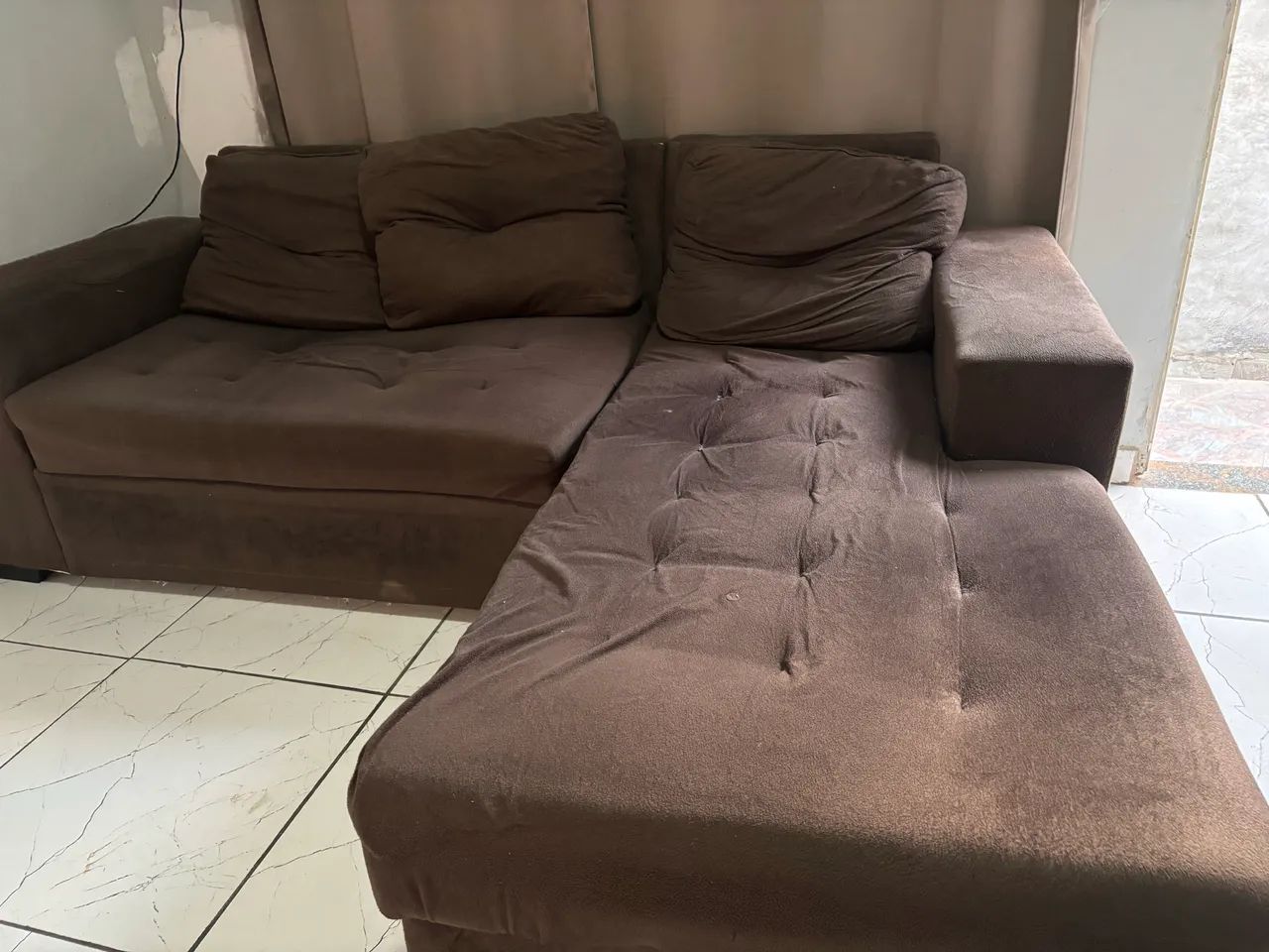 Sofa Marrom excelente estado - Foto 2