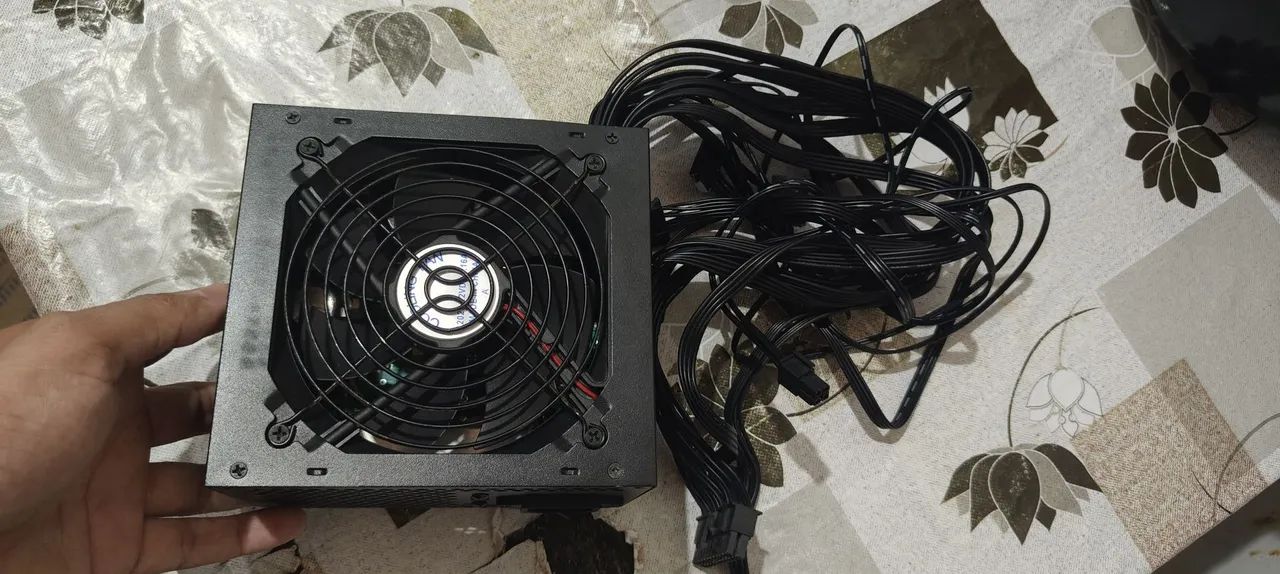 Vendo Fonte Bluecase 500W para PC - Bivolt - Funcionando 100% - Foto 3