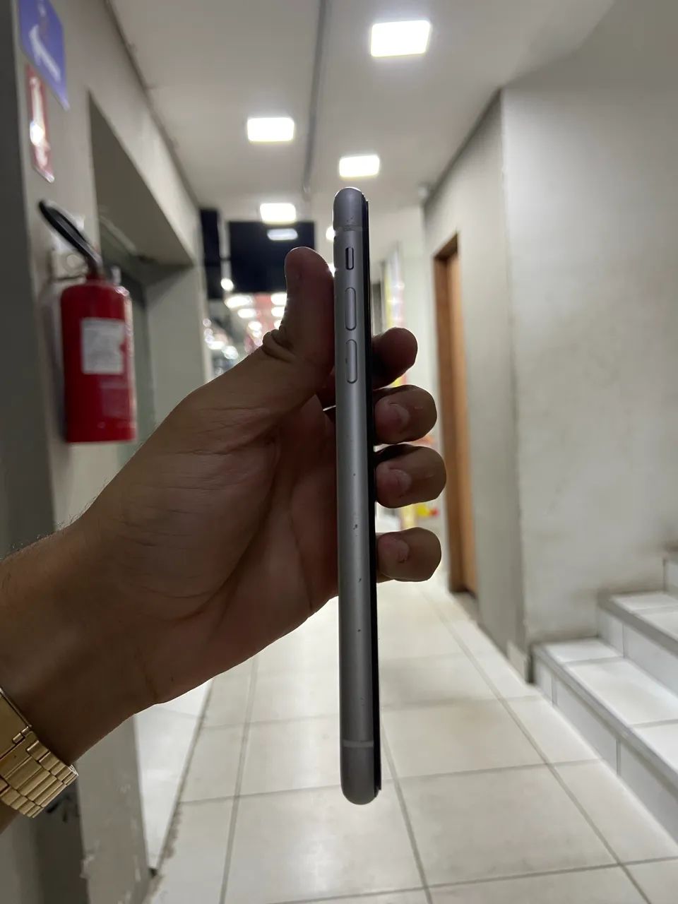 iPhone XR - Branco/128gb  - Foto 3