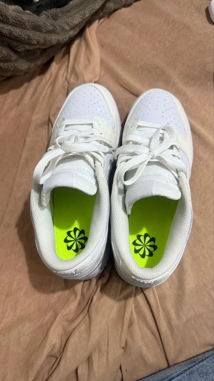 NIKE DUNK MOVE TO ZERO