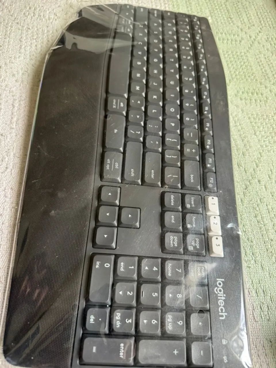 Logitech K850 - Mac e Win Sem Fio [Negocio]