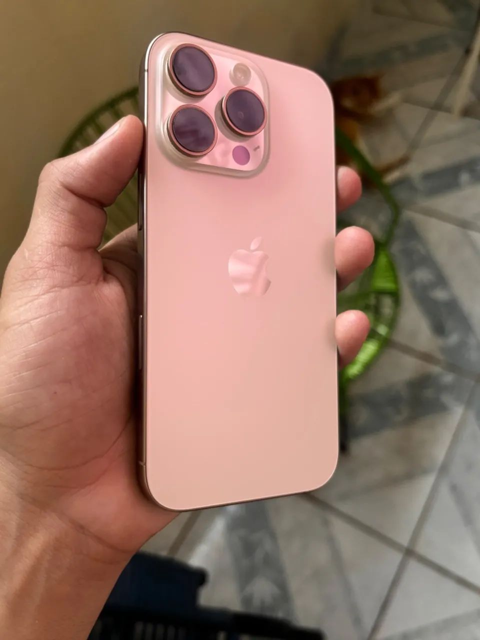 IPHONE 16 PRO - Foto 3
