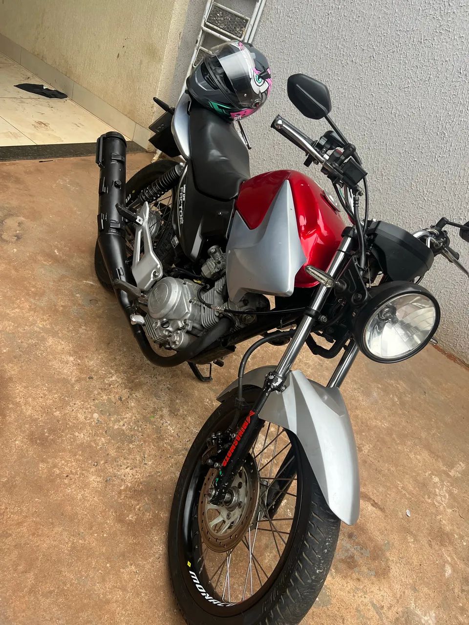 Yamaha YBR 125 2011 - Foto 4