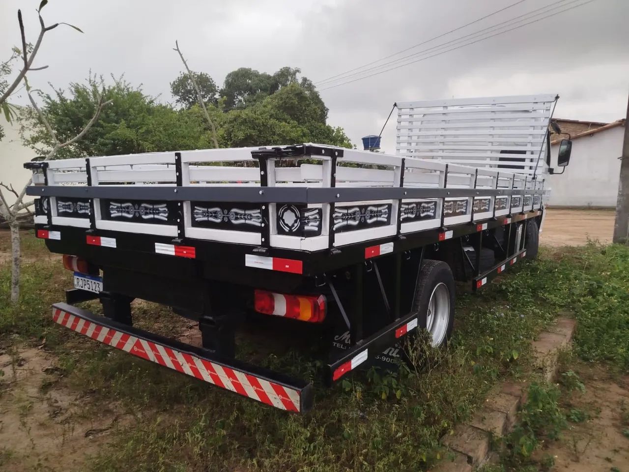 Accelo 815 - Foto 2