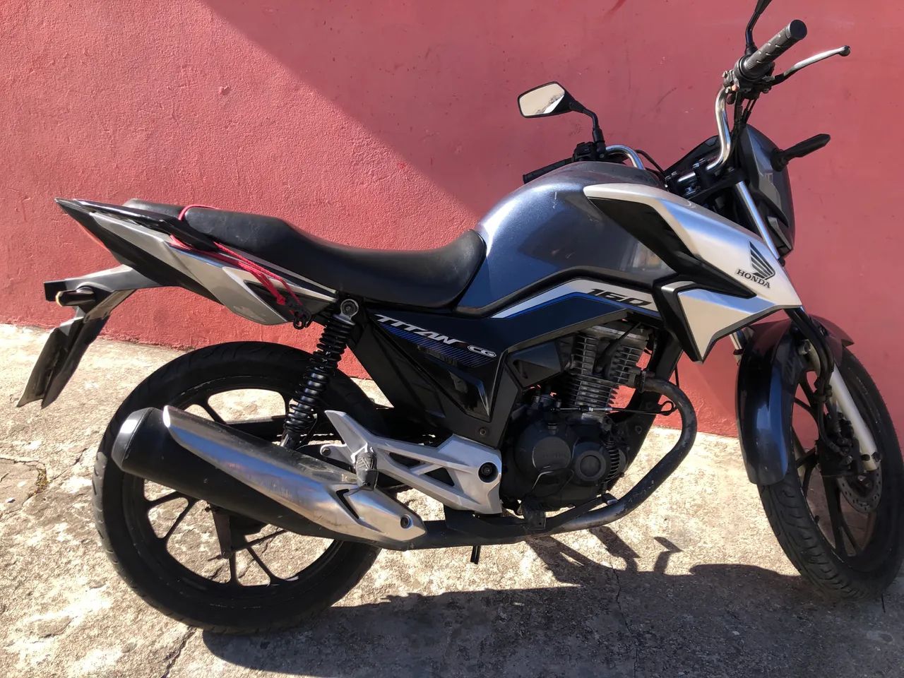 Moto nova bem conservada  - Foto 3