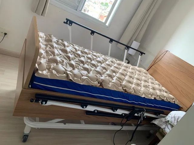 Cama Pilati Motorizada (Madeira) - POUCO USO