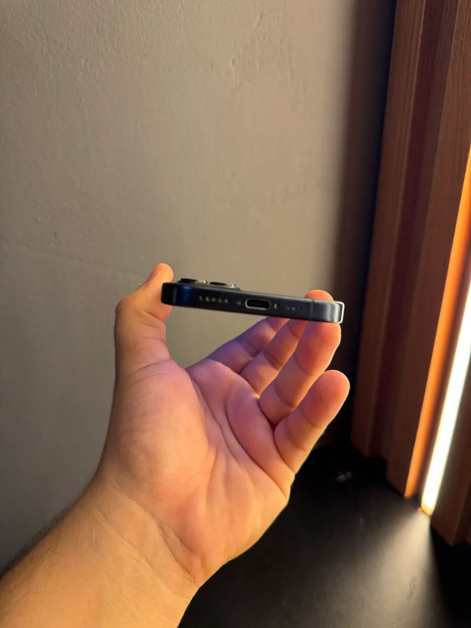 IPHONE 15 PRO 256GB ESTADO DE NOVO - Foto 4