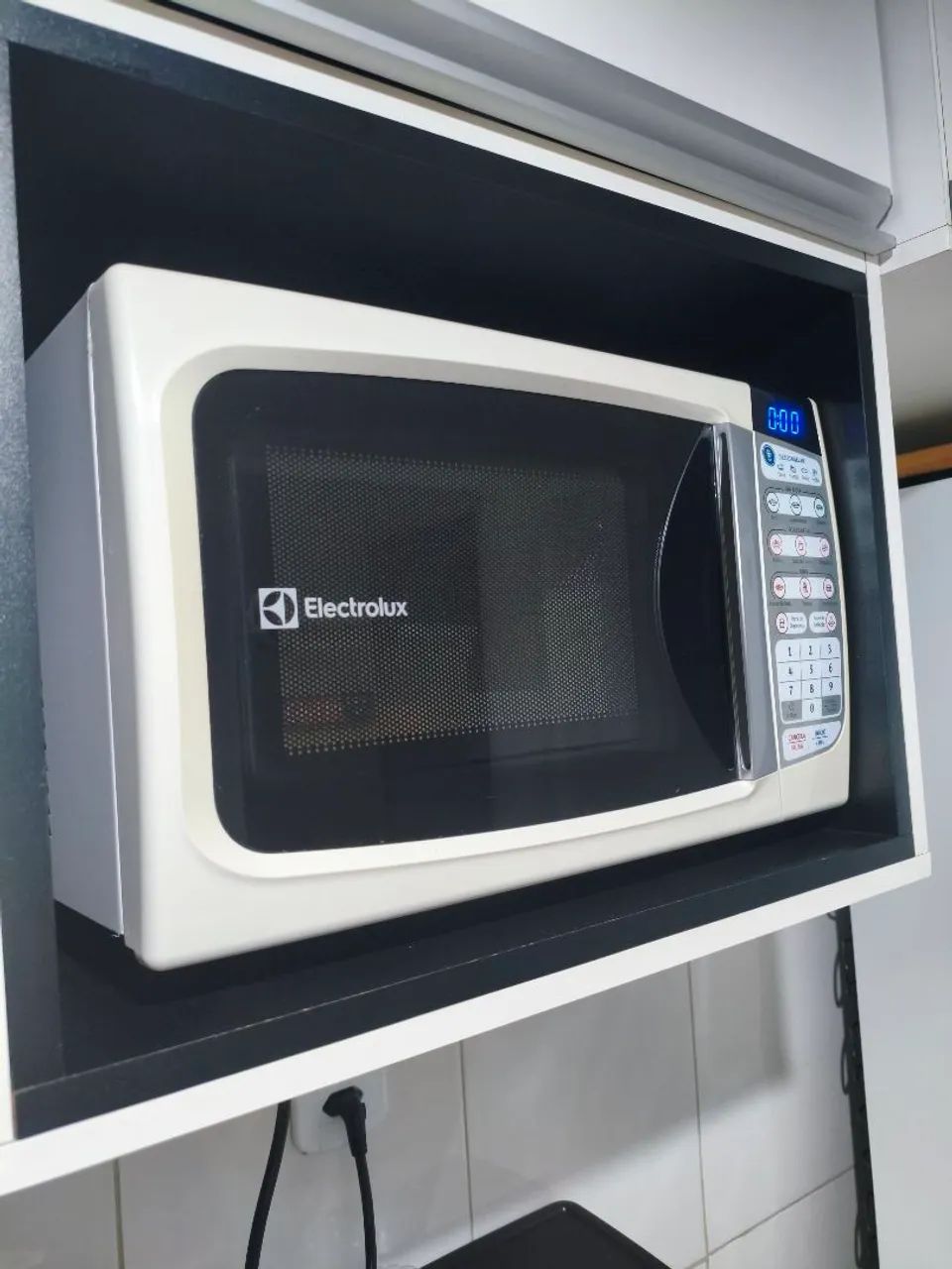 Micro-ondas Eletrolux 20 l