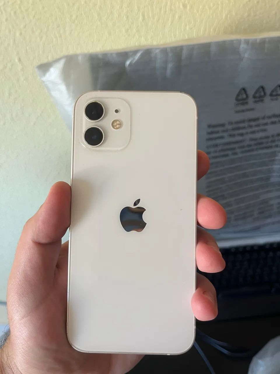 iPhone 12 64GB Branco - Todo Original de Fábrica - Impecável - Foto 2