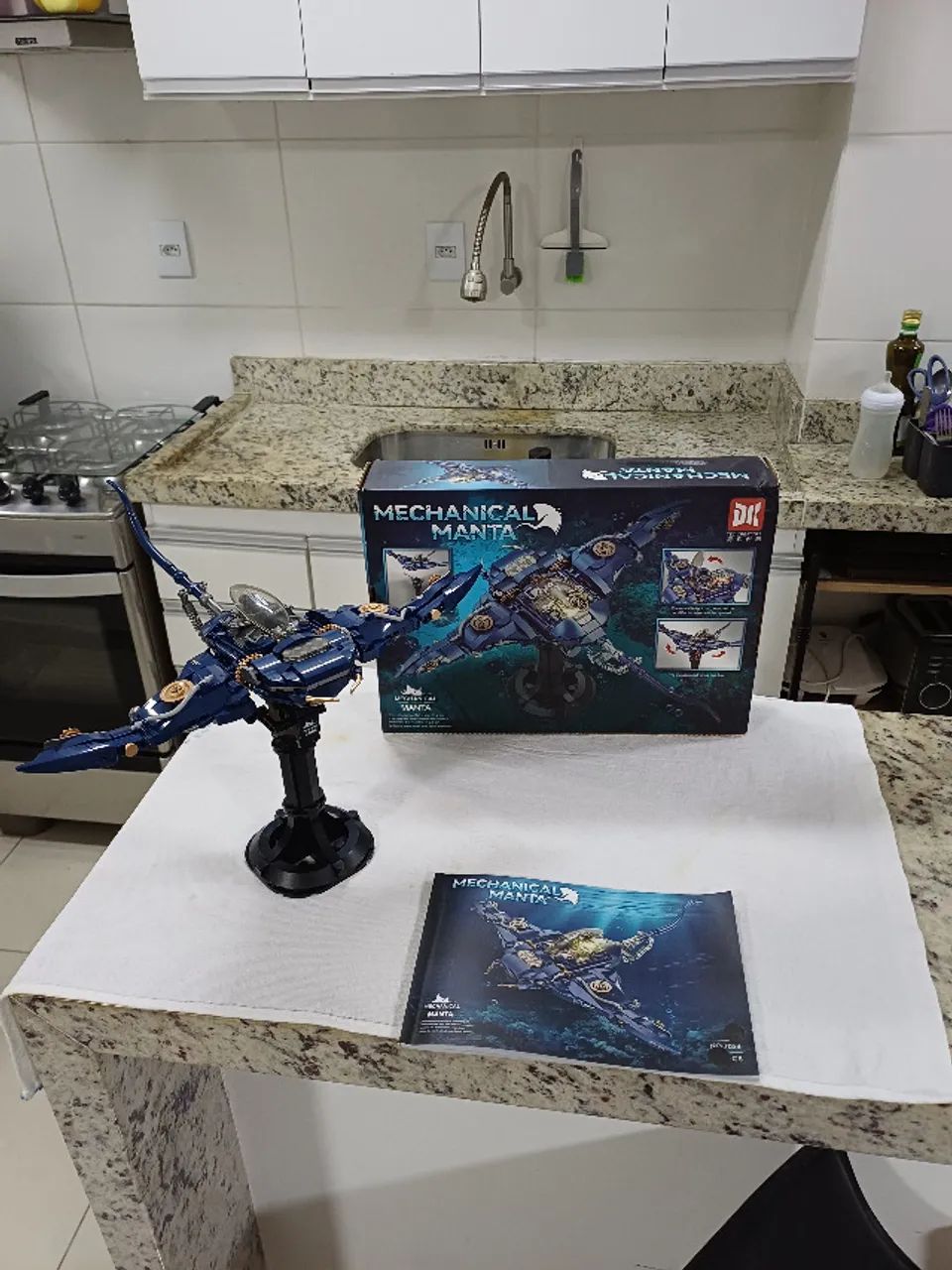 LEGO MANTA RAIA 689 PEÇAS - Foto 4