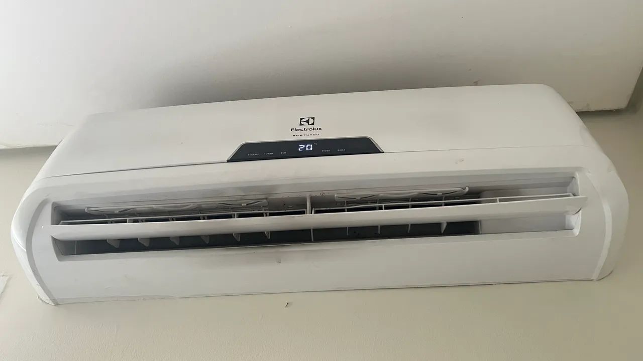 AR CONDICIONADO 9000 BTUs