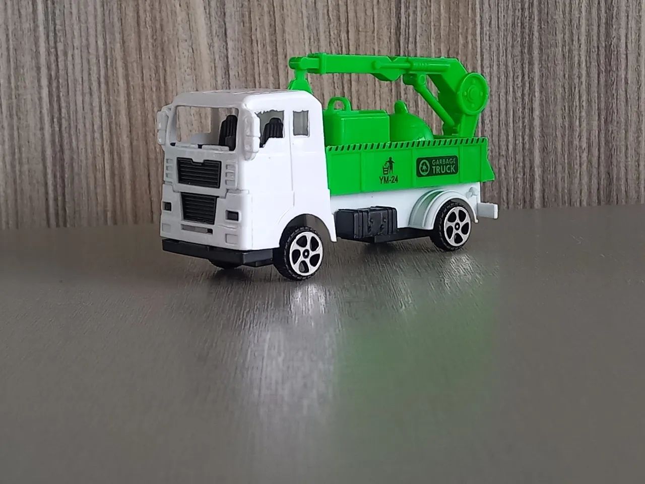 3 carrinhos para colecionar  - Foto 2