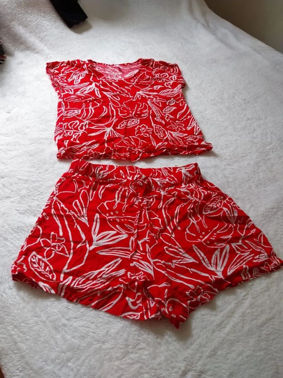 Conjunto feminino estilo praia 