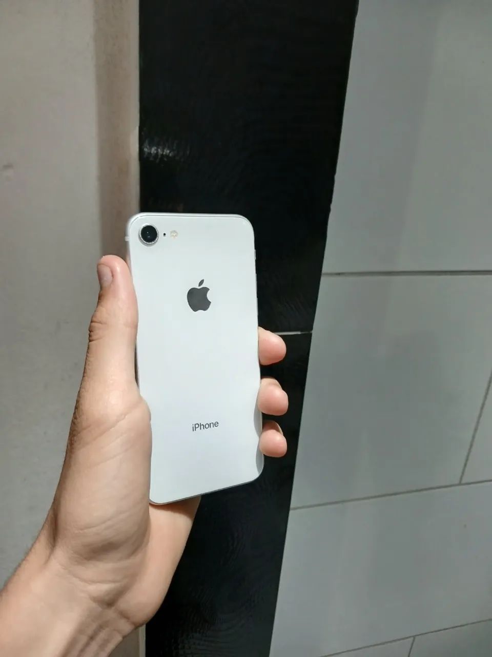 Vendo e troco iPhone 8  - Foto 2