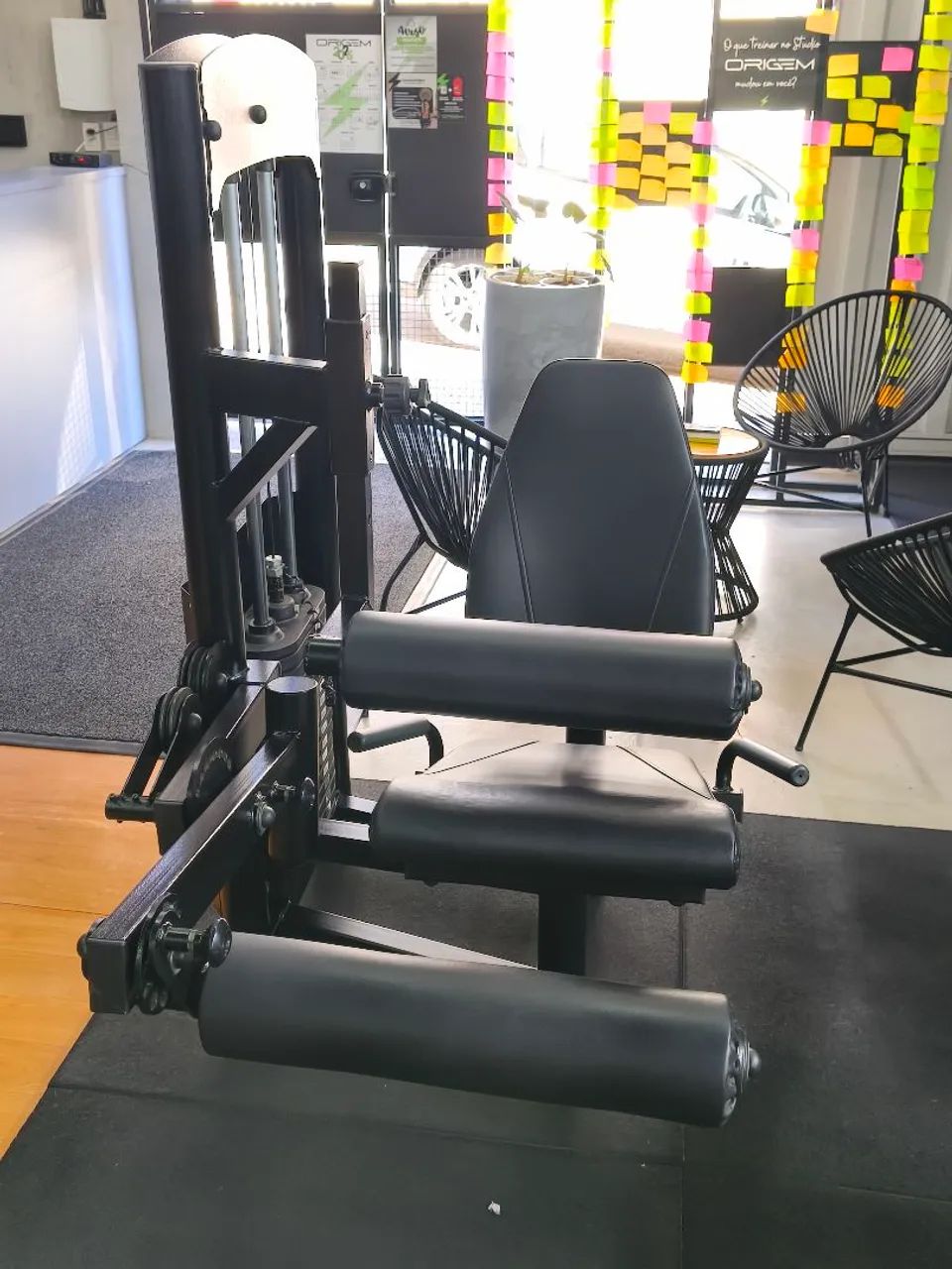 Cadeira extensora e flexora - academia - Foto 2