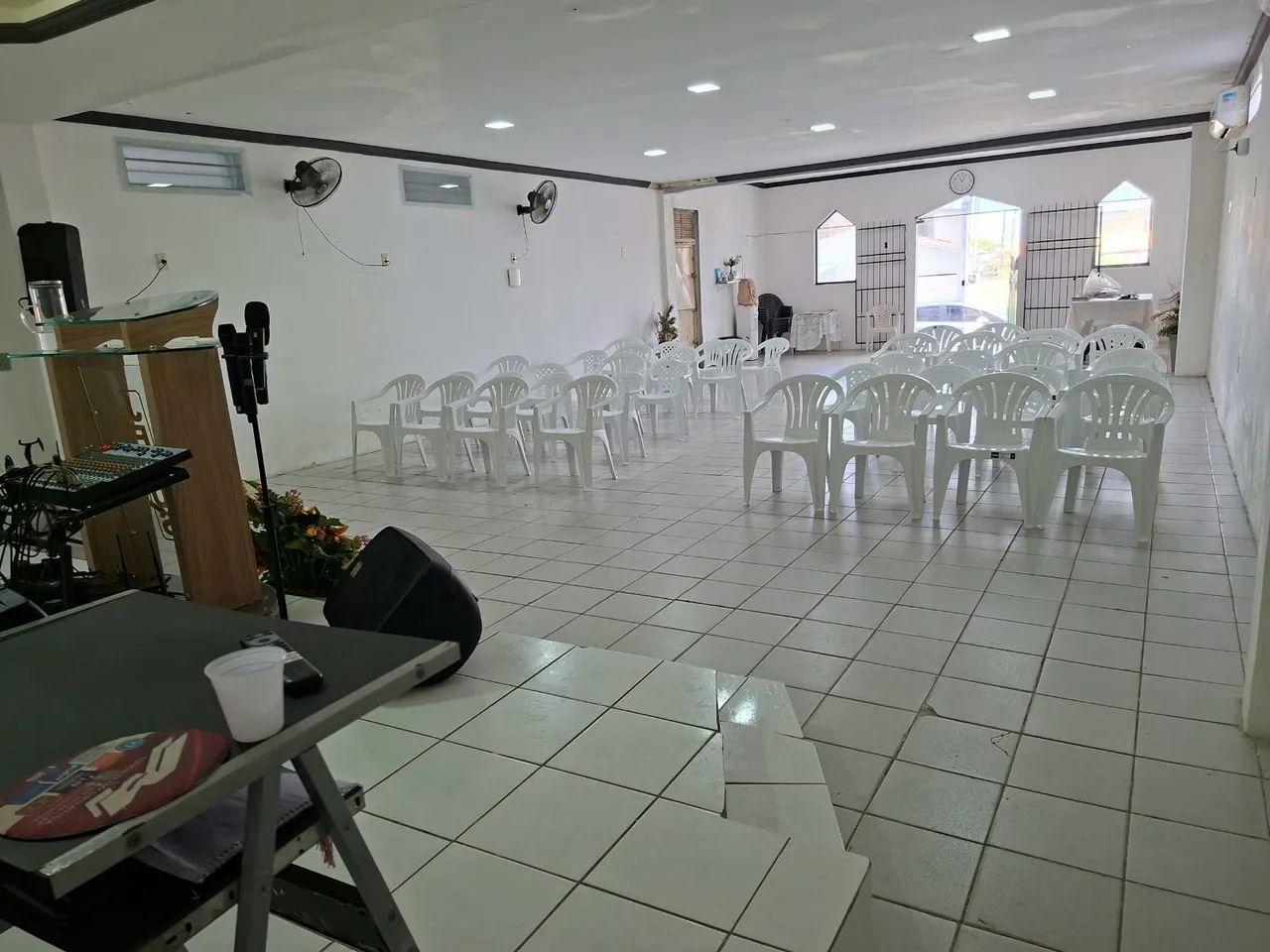 Aluga-se prédio para igreja na Principal do Ernani Satyro  - Foto 3