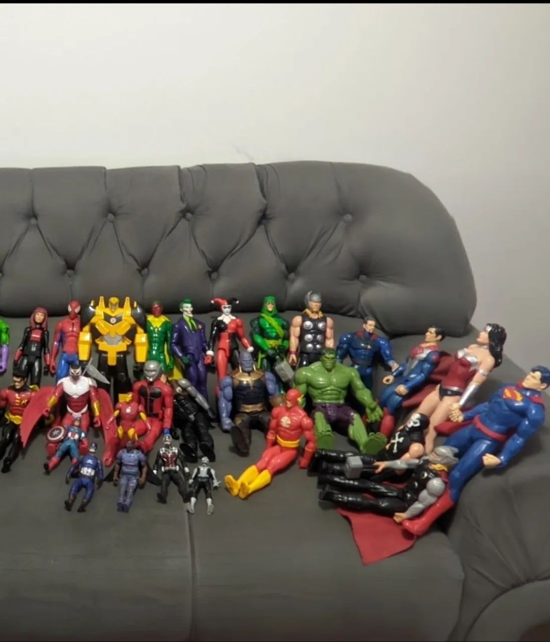 vendo bonecos da marvel - Foto 2