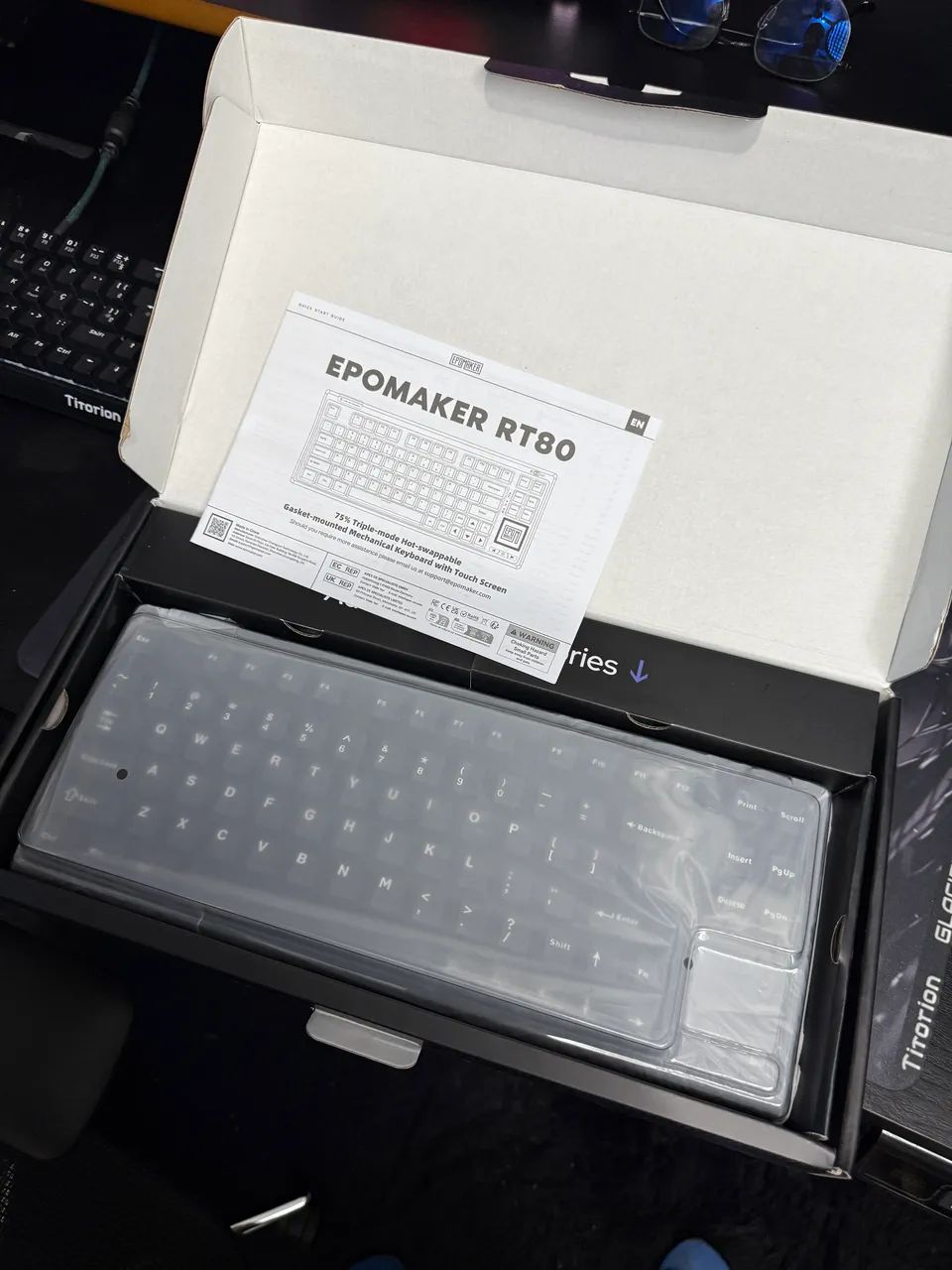 Teclado Mecânico RT80 (com tela)