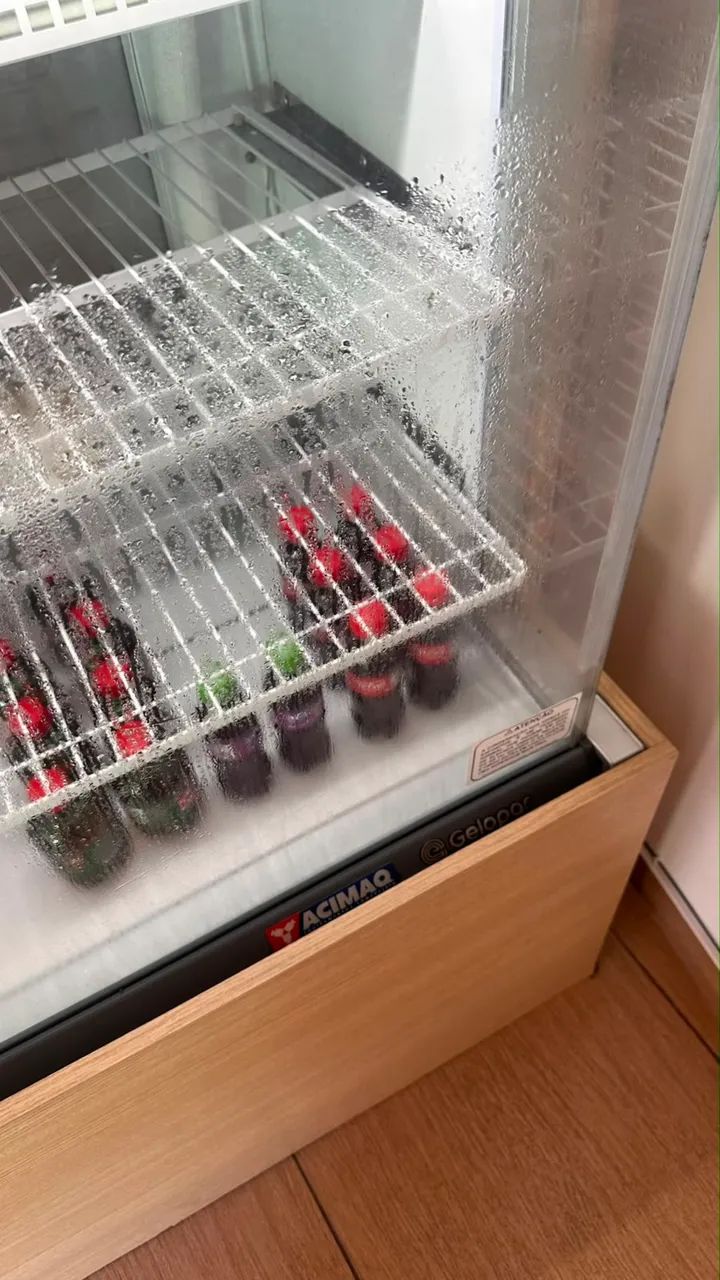 VITRINE QUENTE e FRIA ACIMAQ  - Foto 2