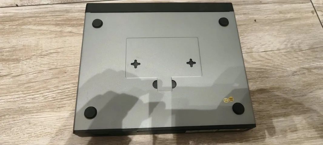 Switch Cisco modelo SR224 V2 24 Portas 10/100 - Foto 3