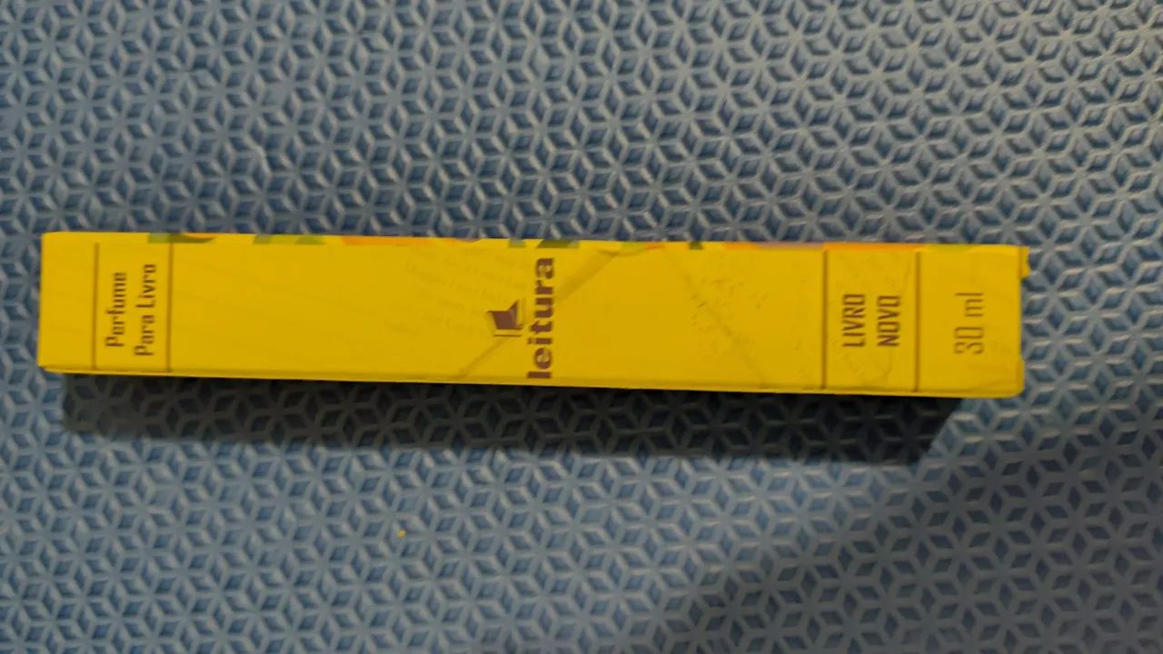Perfume para livro