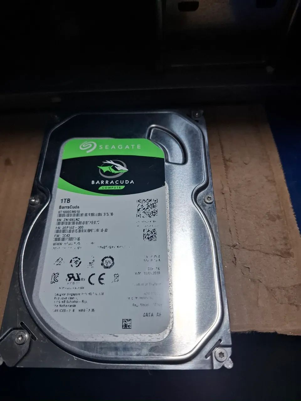 HD de 1.0TB Seagate Barracuda com 100% de saúde