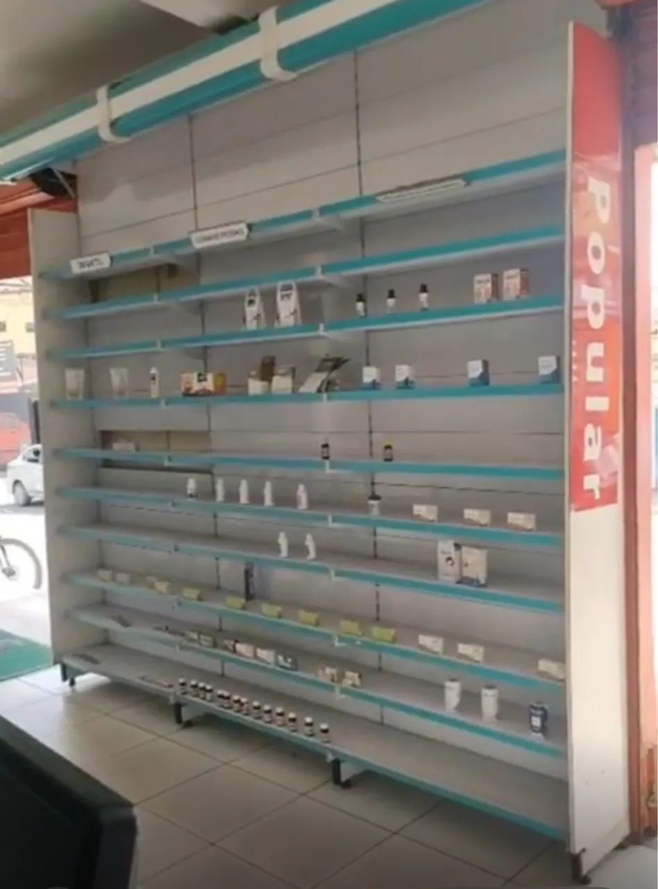 Prateleiras. Vendo estrutura de farmácia. - Foto 3