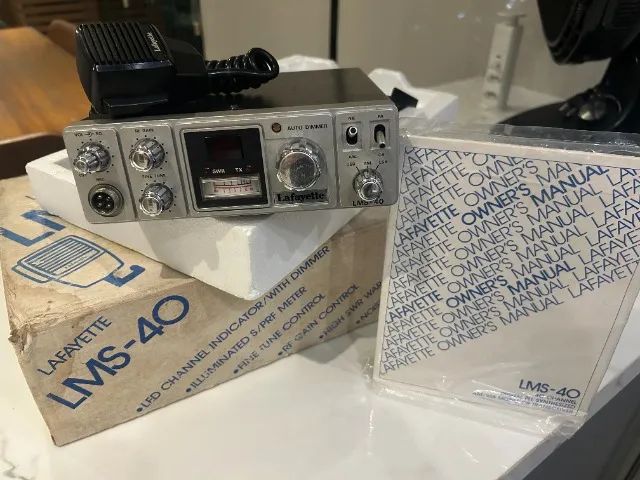 Radio PX LAfayette LMS40 na caixa - Foto 2