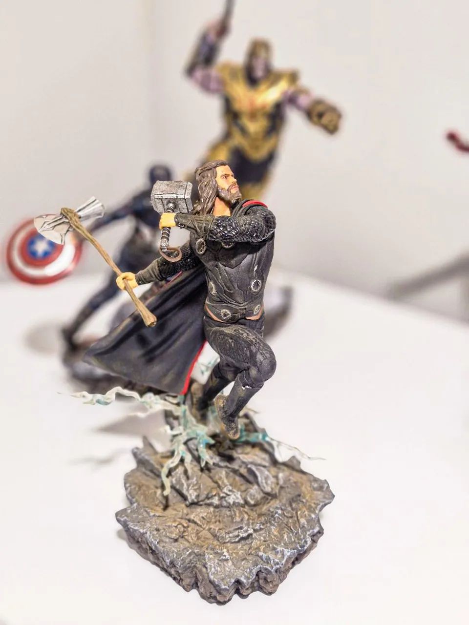 Thor Endgame 1/10 Iron Studios (Com detalhes)