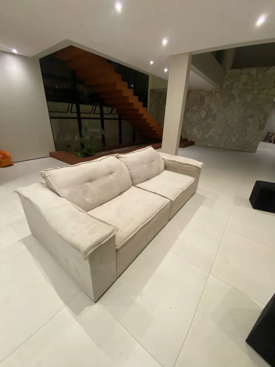 Sofá retrátil grande 4 lugares 