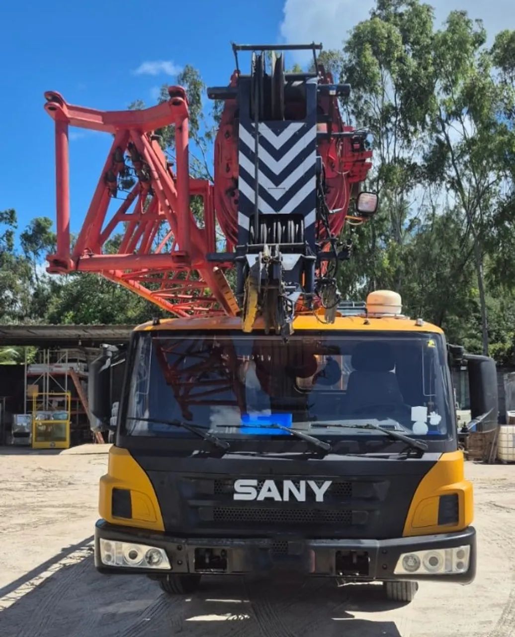 Guindaste Sany STC300B 