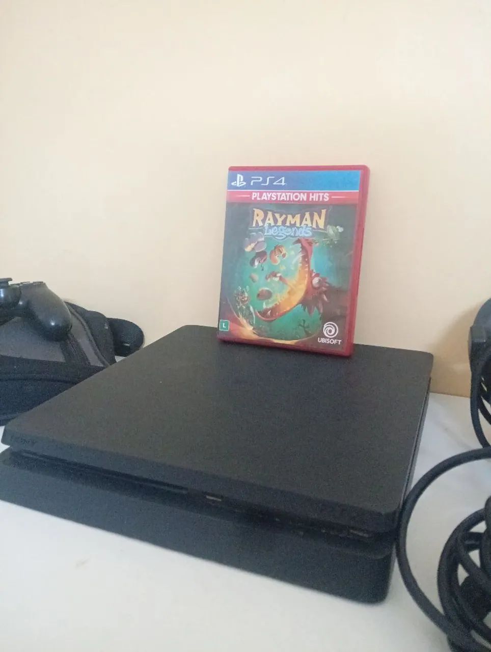 PS4 ? 1T - Foto 4