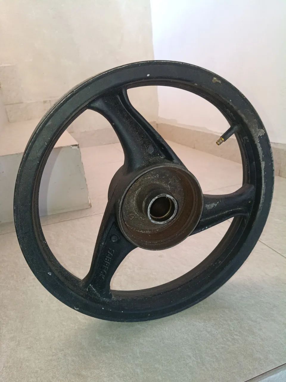 Roda liga leve traseira de biz qualquer ana