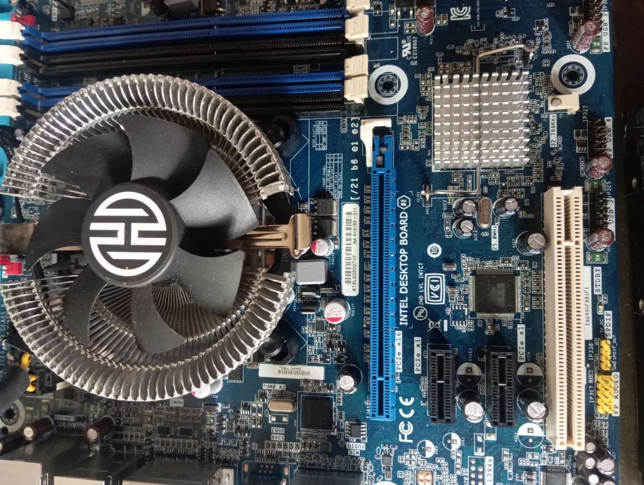 Placa Mãe Intel LGA 1155 + i3 3220 C/cooler  - Foto 3