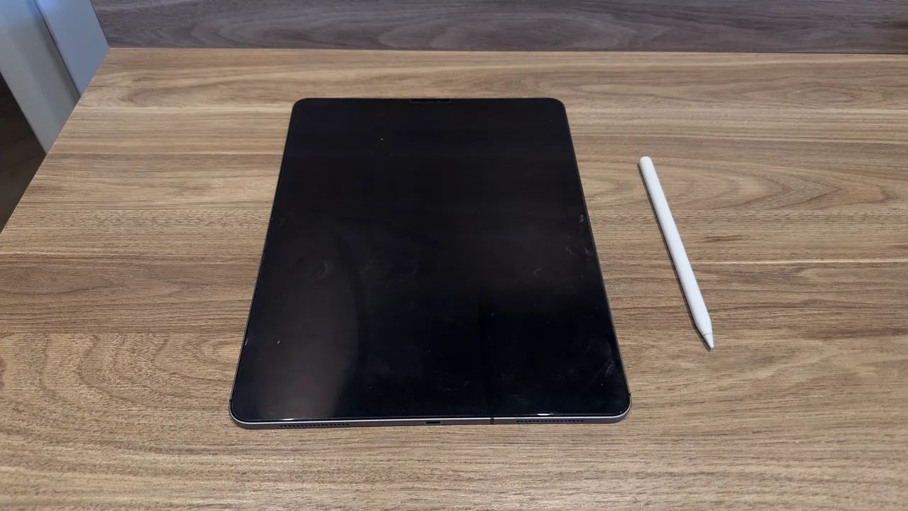 iPad Pro 12,9? 256GB Cinza Espacial + Apple Pencil (2ª Geração) | Impecável