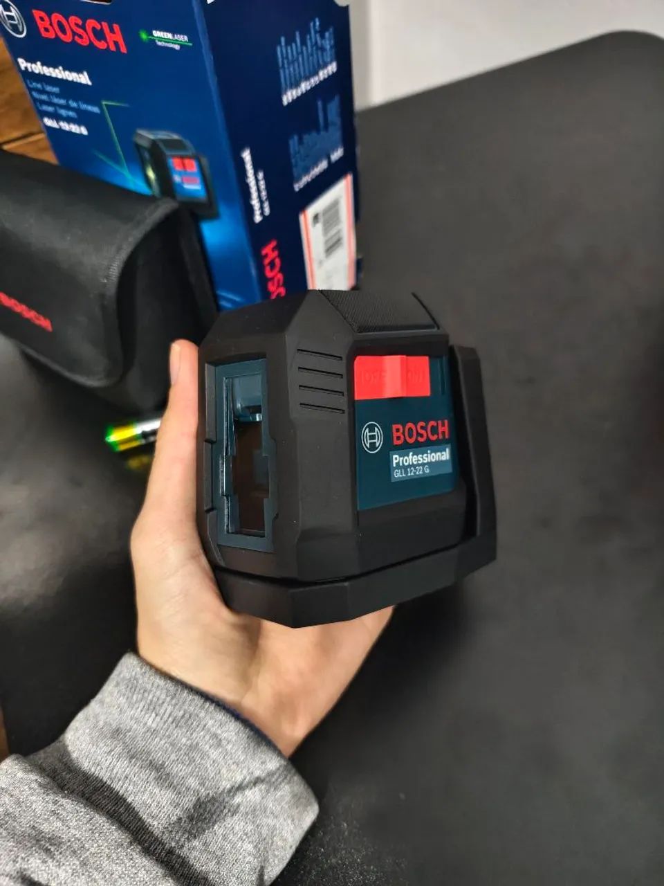 Nível Laser Boch Verde, 12 metros GLL 12-22 G, com suporte giratório com imã - Foto 2