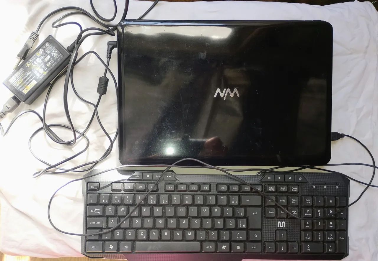 Notebook CCE usado, bom estado. - Foto 2