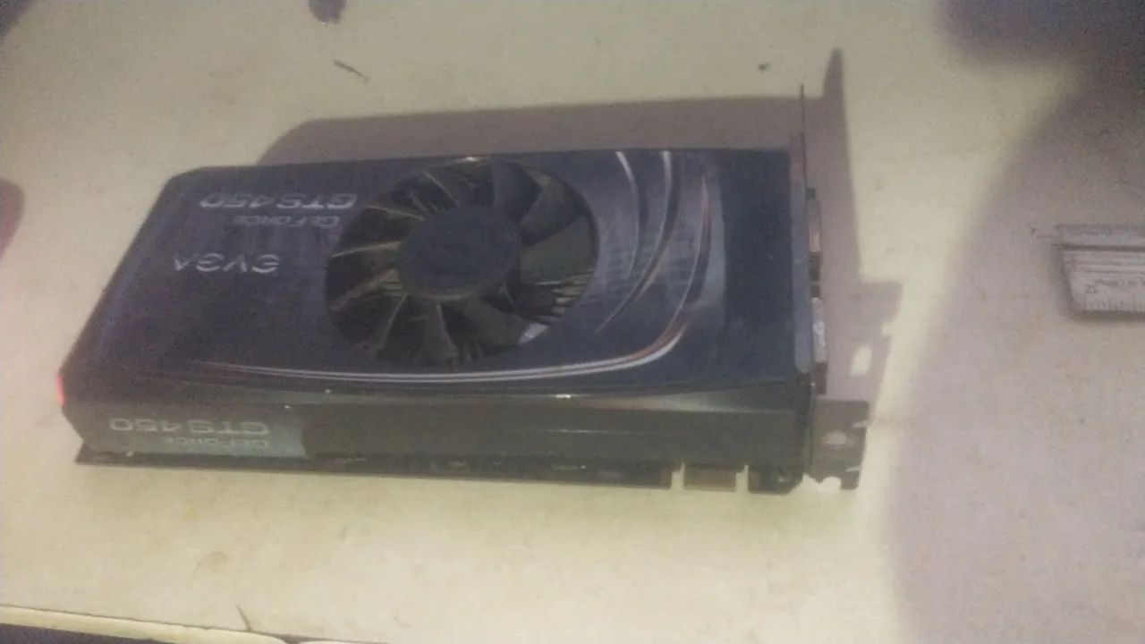 Placa de vídeo GeForce GTS 450 1 gb - Foto 2