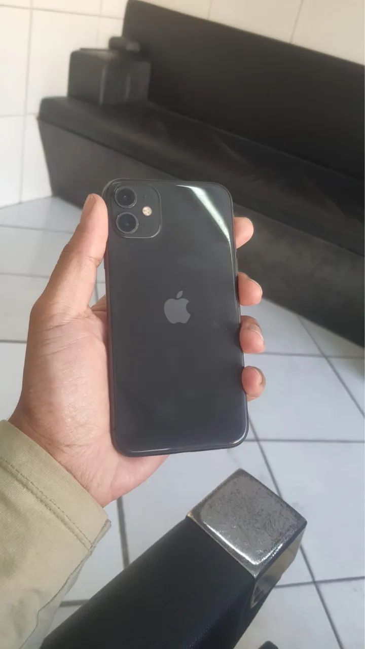iPhone 11