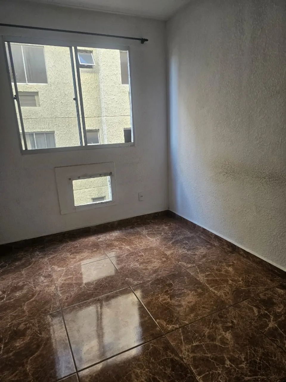 ALUGA-SE APARTAMENTO EM REALENGO - 2 QUARTOS - Foto 3