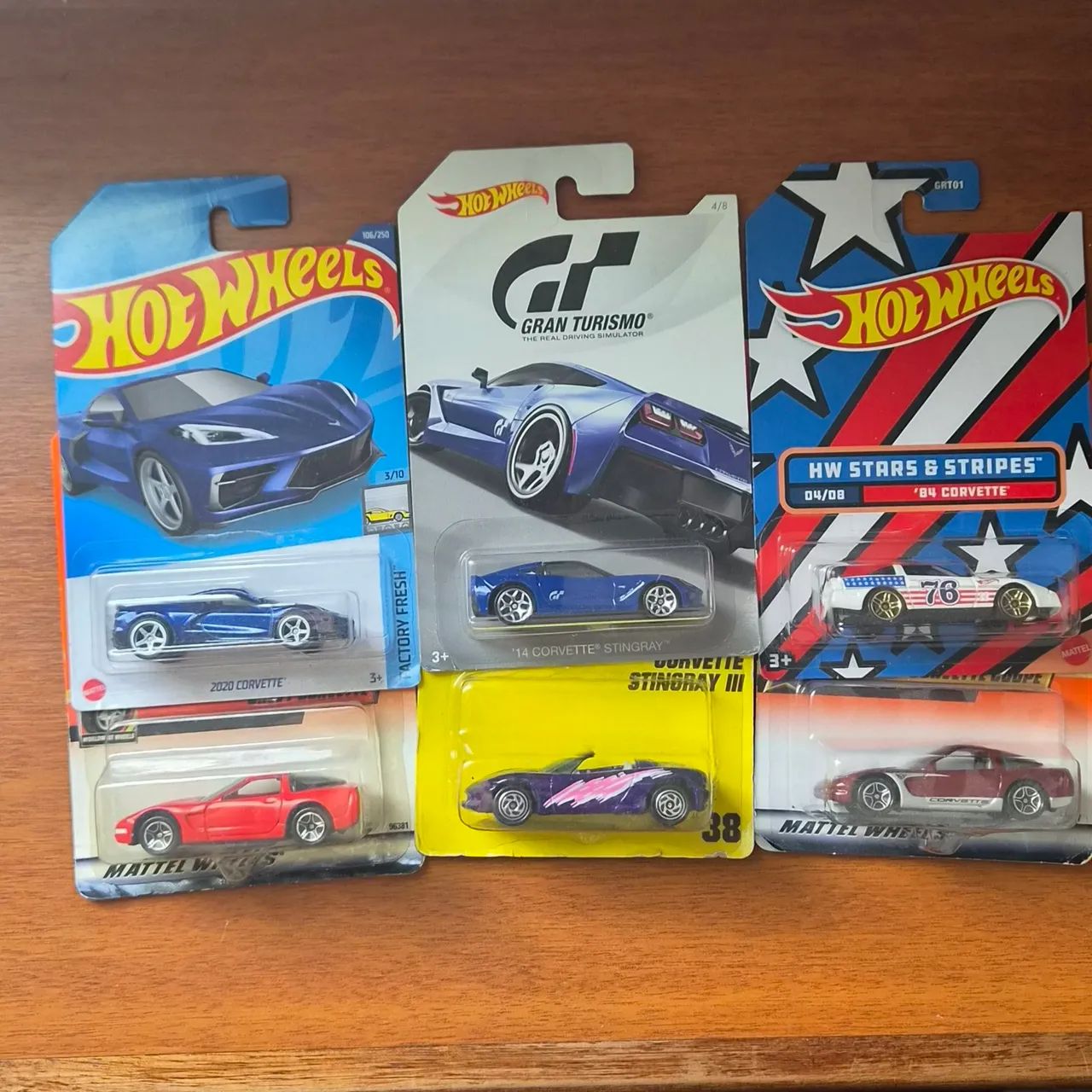 Lote Coleção 6 Miniaturas Corvette - Hot Wheels e Matchbox (Lacrados)