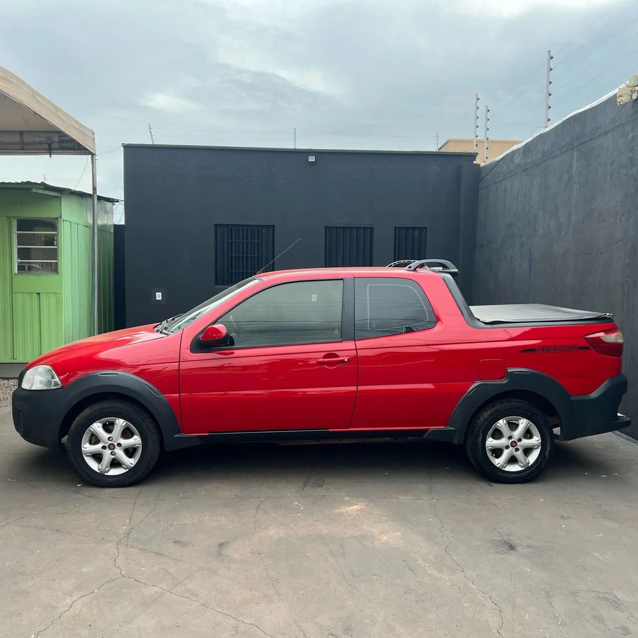 Fiat Strada Working Hard 1.4 Fire Flex 8V CD 2018 - Foto 5