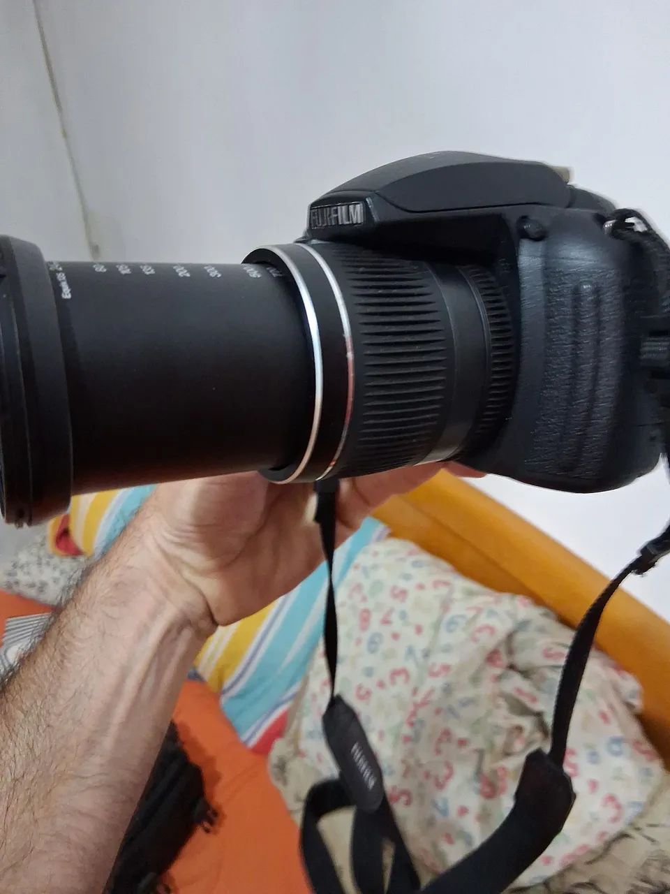 Câmera Fujifilm Finepix HS10  - Foto 4