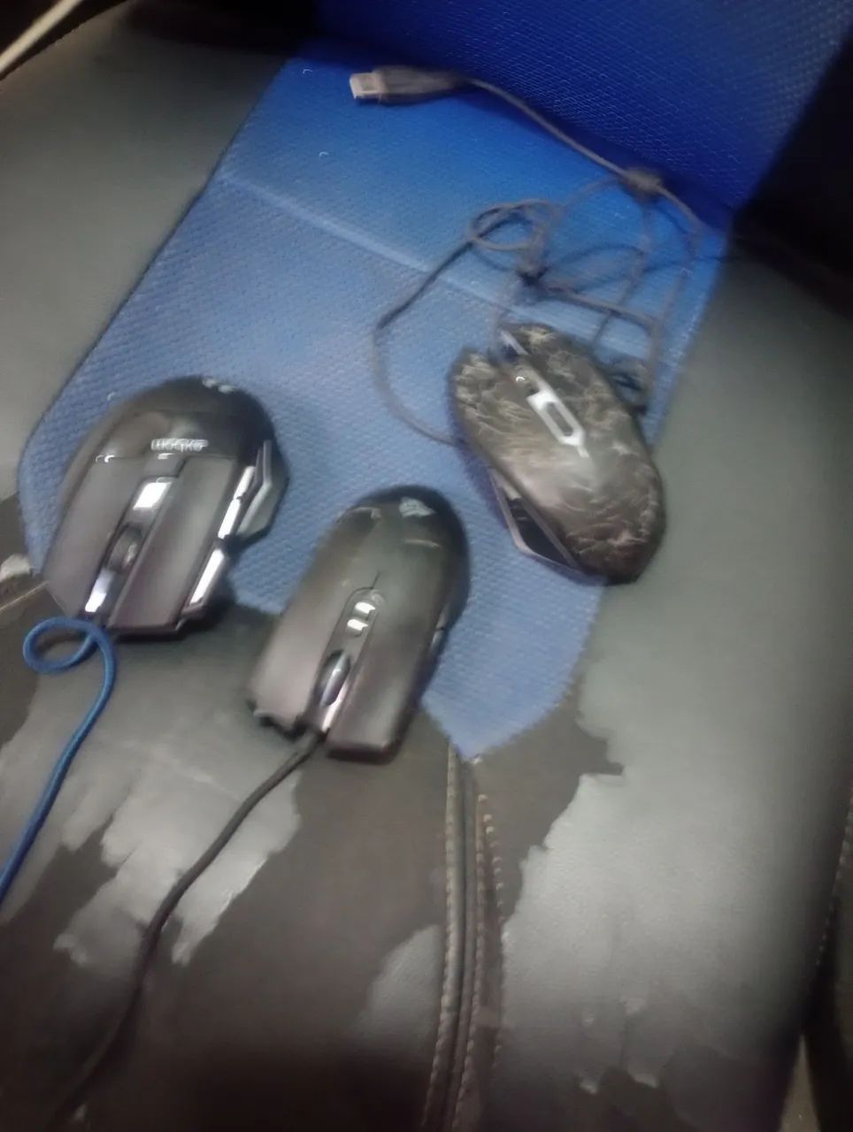 I'm seeing 3 mice for R$60 each; one is going for R$20 or R$15