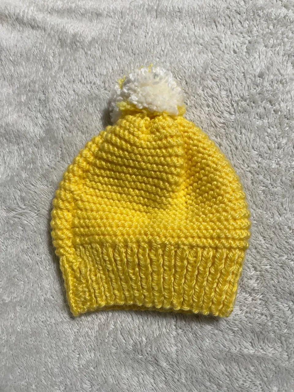 Touca Infantil Inverno com Pompom Tricô Quentinha, Macia e Confortável p/ Bebês e Crianças