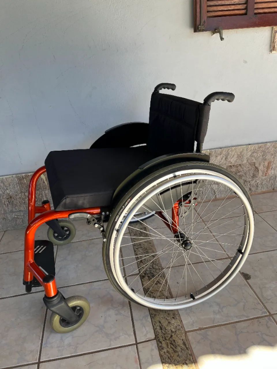 Cadeira de rodas monobloco [PERFEITO ESTADO] - Foto 5