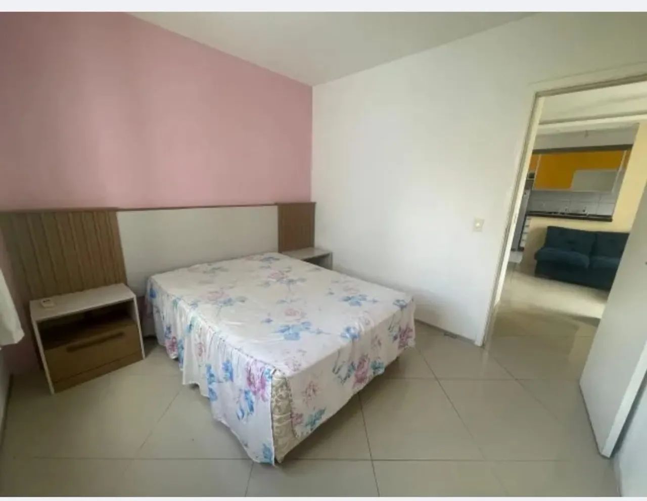 Vendo cama Box de casal e cabeceira